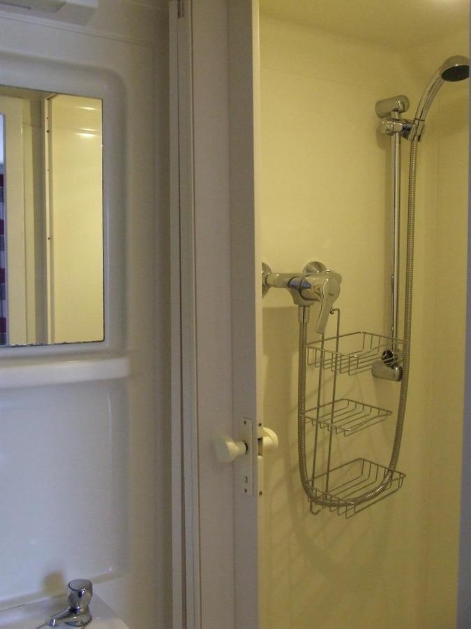 Alexandra Guest House Hemel Hempstead Ngoại thất bức ảnh