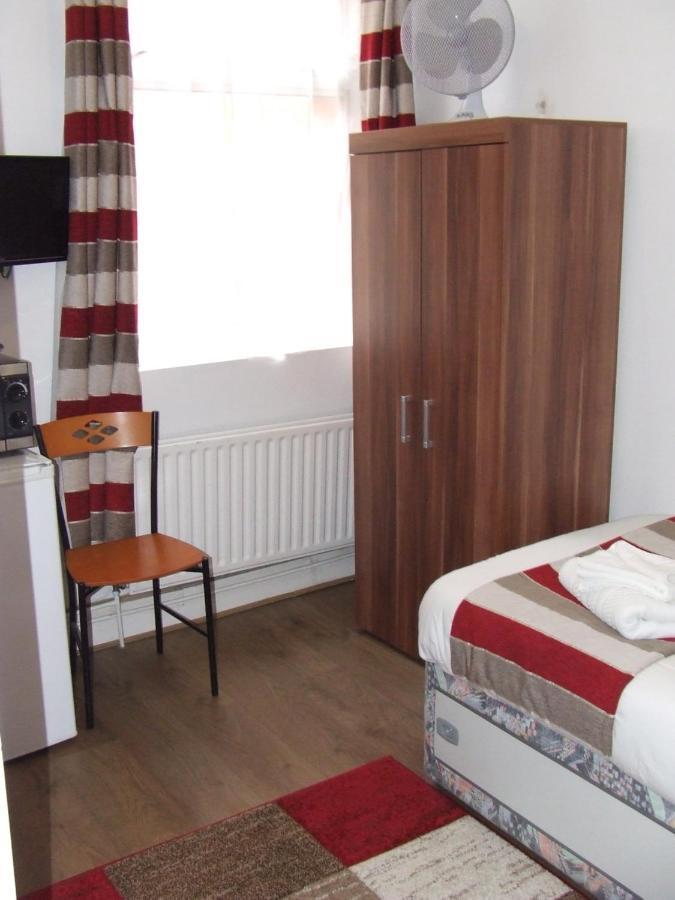 Alexandra Guest House Hemel Hempstead Ngoại thất bức ảnh