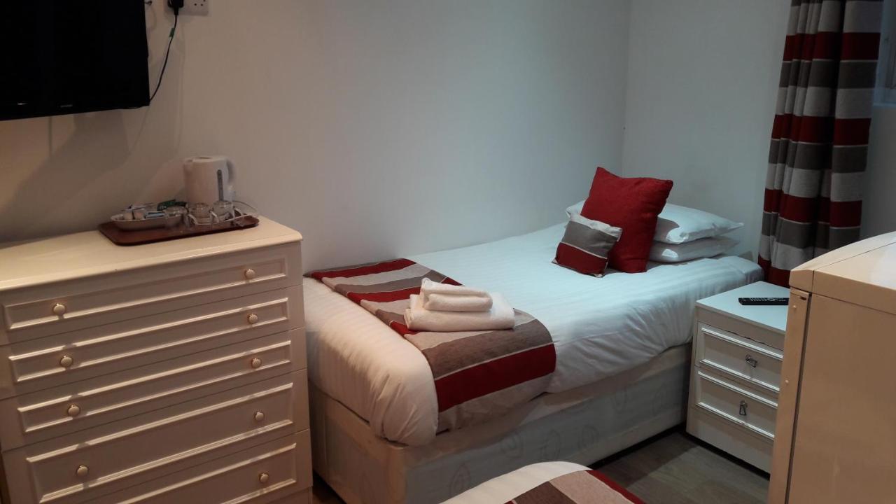Alexandra Guest House Hemel Hempstead Ngoại thất bức ảnh